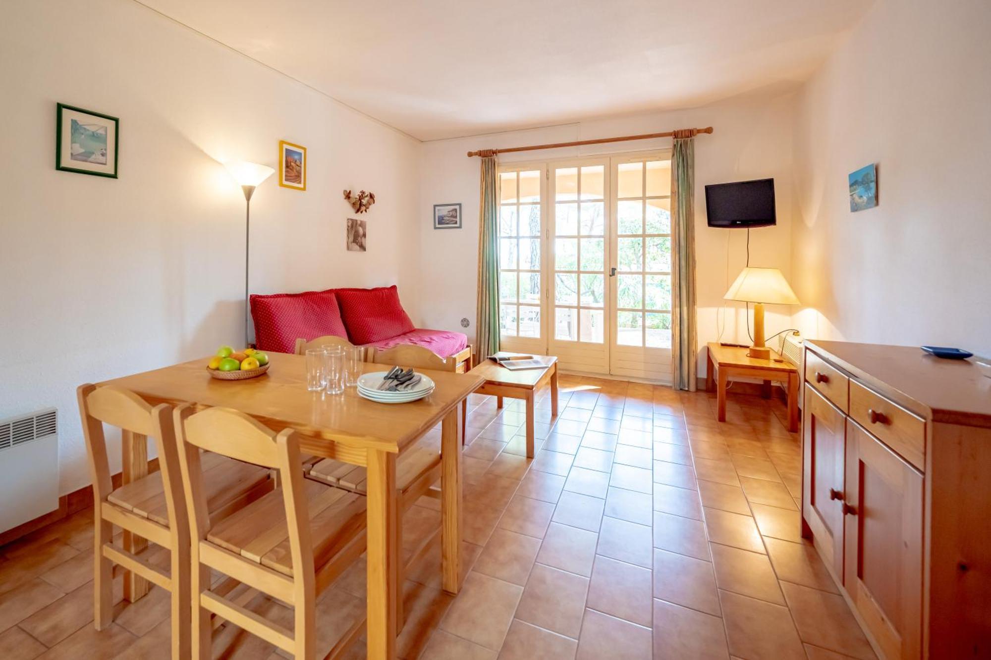 Residence Partenaire Le Domaine De Garlande Кавалере-сюр-Мер Екстериор снимка