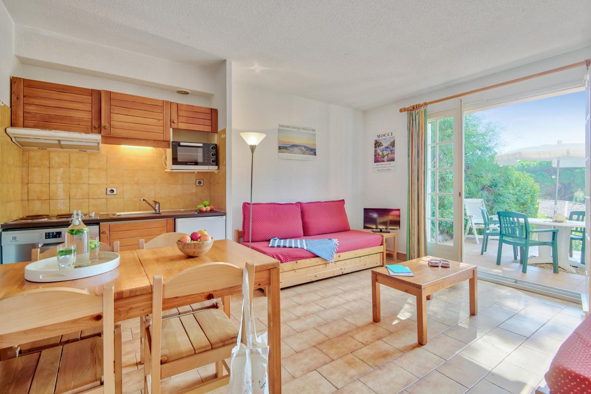 Residence Partenaire Le Domaine De Garlande Кавалере-сюр-Мер Екстериор снимка