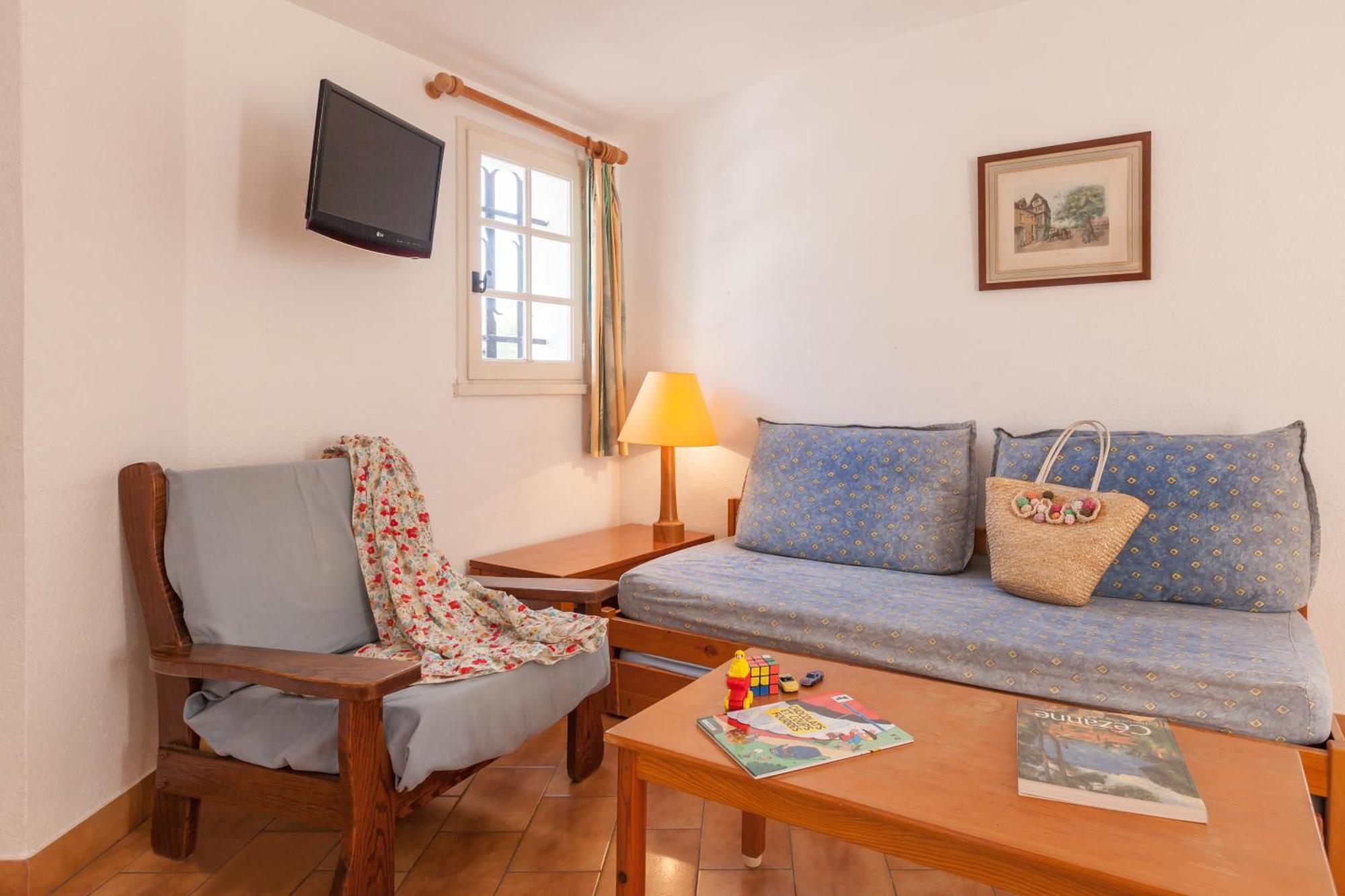 Residence Partenaire Le Domaine De Garlande Кавалере-сюр-Мер Екстериор снимка